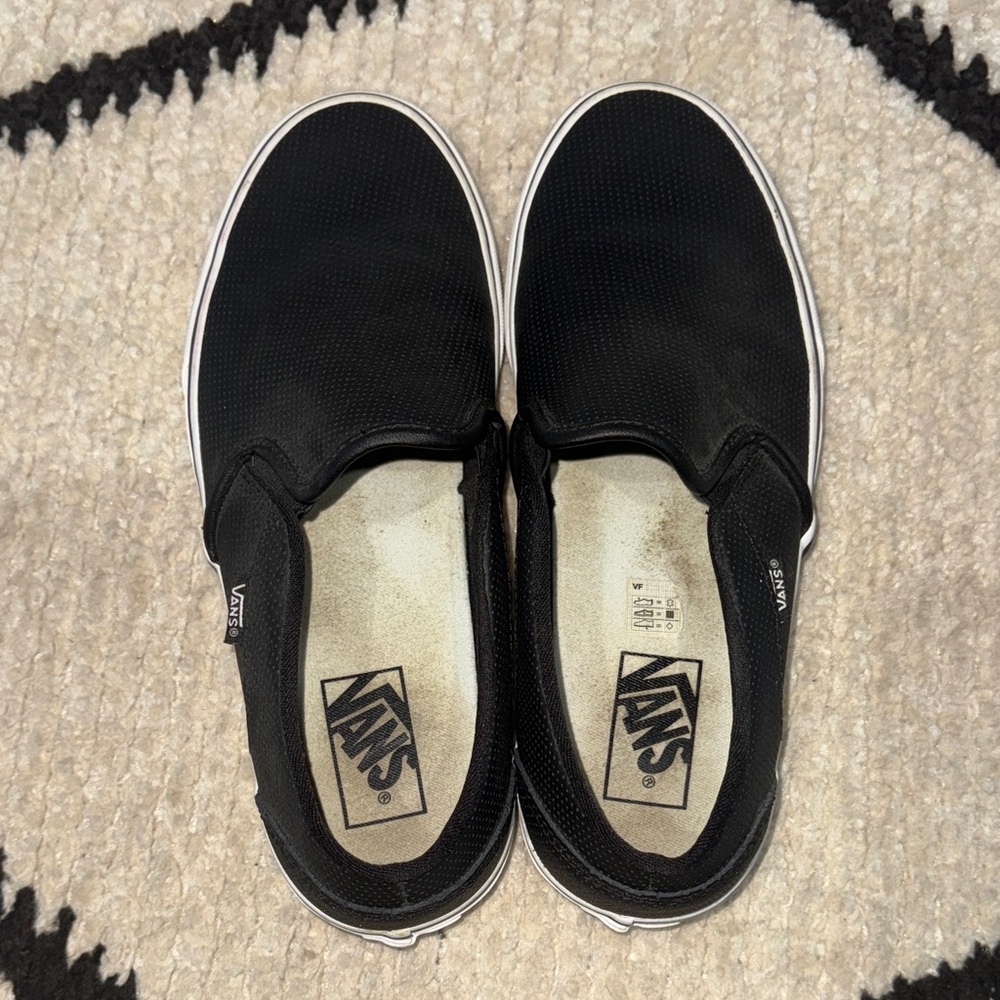Vans women’s Perforated Black classic Slip-On shoes black 10 - Picture 4 of 6